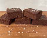Φωτογραφία βήματος 7 της συνταγής Brownies 2 υλικών - χωρίς ζάχαρη