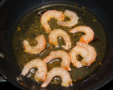 Foto del paso 2 de la receta: Gambas al ajillo