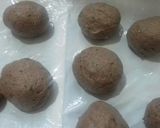 A picture of step 4 of Ragi roti / Ragi talipat.