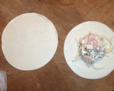 Foto del paso 2 de la receta: Pastelitos de pavo, jamón y quesos con cúrcuma