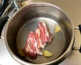 A picture of step 1 of Japanese Mushroom Miso Soup.