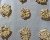 عکس مرحله 4 از دستور شیرینی گردویی (با زرده ی تخم مرغ)