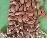Foto del paso 3 de la receta: Galletitas de avena nueces y almendras