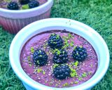Une image de l'étape 8 de Panna cotta aux mûres et graines de chia.