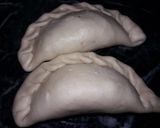 A picture of step 6 of Mawa gujiya.