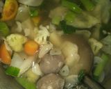 Foto langkah ke 3 dari resep Sayur Sop Bakso Ala Rumahan.