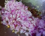 A picture of step 2 of Pav Bhaji.