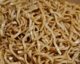 Foto langkah ke 1 dari resep Bakmi Goreng Jawa Simple Tanpa Telur.