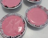 Foto langkah ke 5 dari resep Bolu Kukus Semangka (Anti Gagal Tanpa Soda).