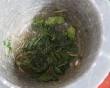 A picture of step 3 of Flavoured Thandai.