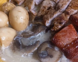 Foto del paso 3 de la receta: Ramen de cerdo y setas 🥣