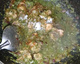கீரீன் சிக்கன் மசாலா/ஹரியாலி சிக்கன் கிரேவி(hariyali chicken gravy recipe in tamil) ரெசிபி ஸ்டேப் 2 புகைப்படம்