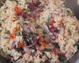 A picture of step 3 of Concoction vegetable rice.