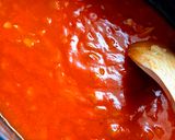 Une image de l'étape 2 de Boulettes de boeuf sauce tomate 🍅 aux oignons en cocotte😃.