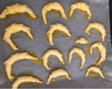 Foto del paso 6 de la receta: Croissant de hojaldre con azúcar