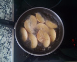 Foto del paso 3 de la receta: Combinado de fritos: manzana🍎 y plátano🍌 fritos🍳