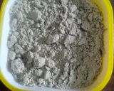 A picture of step 1 of Bajra Roti.