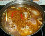 Hình bước làm 4 của món Bún bò huế