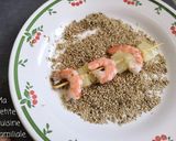 Une image de l'étape 2 de Brochettes de crevettes et ananas au graines de sésame.