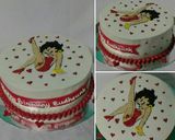 Foto langkah ke 8 dari resep Betty Boob B'day Cake... 😊😉😍.