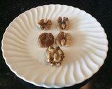 Foto del paso 14 de la receta: Bombones Cremosos/Bombones de Nuez/Trufas de Nuez y Torta de Cho