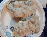 Foto langkah ke 5 dari resep Pennsylvania Dutch Lard Biscuits with Gravy.