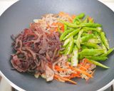 糯米椒炒三絲的食譜步驟3照片