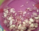 Foto langkah ke 1 dari resep Bawang Merah Iris untuk virus FLU.