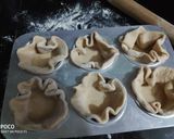 A picture of step 7 of Chole bhature cheese cups.