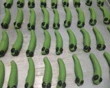 Foto langkah ke 4 dari resep Caterpillar cookies.