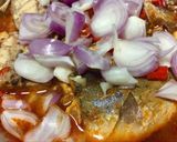 รูปขั้นตอนการทำที่ 1 ของ ยำปลาซาดีนกระป๋องอร่อยล้ำ
