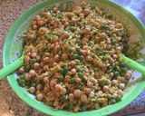 Foto del paso 8 de la receta: Ensalada de garbanzos, arvejas y arroz con especias