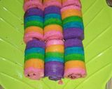 Foto langkah ke 6 dari resep Rainrainbow roll cake mini.