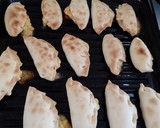 Foto del paso 4 de la receta: Empanadas de choclo y salsa blanca