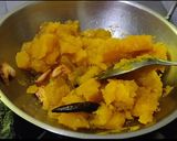 A picture of step 3 of Yellow Pumpkin Halwa.