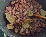 صورة لخطوة 1 من وصفة رز مع اللحمة والجزر 😋 😋