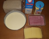 Foto del paso 1 de la receta: Sándwich con pan de miga, jamón y queso
