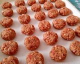 Húsgombócok petrezselymes mártásban spagettivel gluténmentesen recept fázis 1 fotója