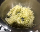 Foto del paso 2 de la receta Guisado de patatas con atún