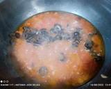 Foto del paso 2 de la receta: Macarrones con salsa puttanesca y atún