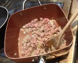 A picture of step 4 of Simple sausage spaghetti.