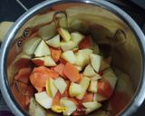 A picture of step 2 of Apple Papaya Smoothie.