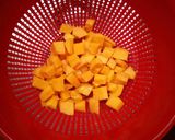 Foto del passaggio 6 della ricetta Risotto con zucca e gamberi e spicchi di limone