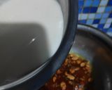 A picture of step 4 of Sooji Burfi.