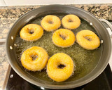 Foto del paso 8 de la receta: Rosquillas con preparado de flan “sin gluten”