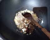 Foto langkah ke 2 dari resep Nasi goreng ikan asin simple banget.