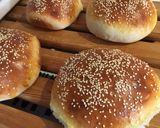 A legfinomabb házi zsömle! recept fázis 4 fotója