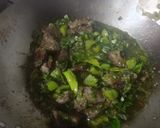 Foto langkah ke 6 dari resep Daging Sapi Cabe Ijo.