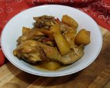 Foto langkah ke 4 dari resep Semur Ayam Kentang.