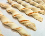 Foto langkah ke 3 dari resep Cheese Stick Pastry.